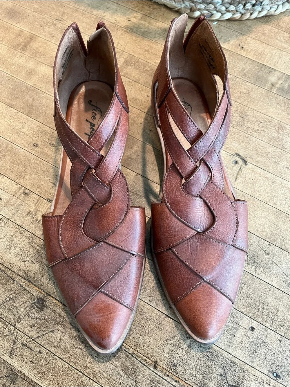♥️ Free People Shoes - Picture 1 of 8